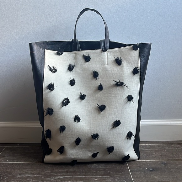 Celine leather and fabric cabas tote with fuzzy tufts - Picture 2 of 11